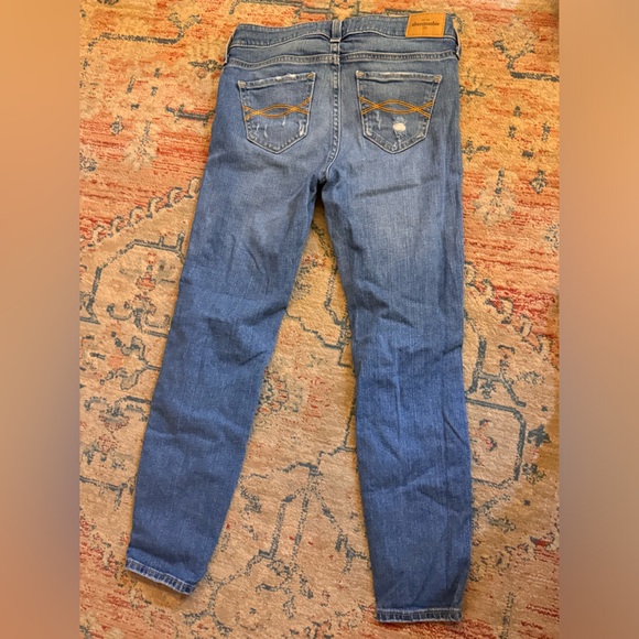 Girls Abercrombie Ripped Distressed Jeans Size 12 Slim - Picture 3 of 6